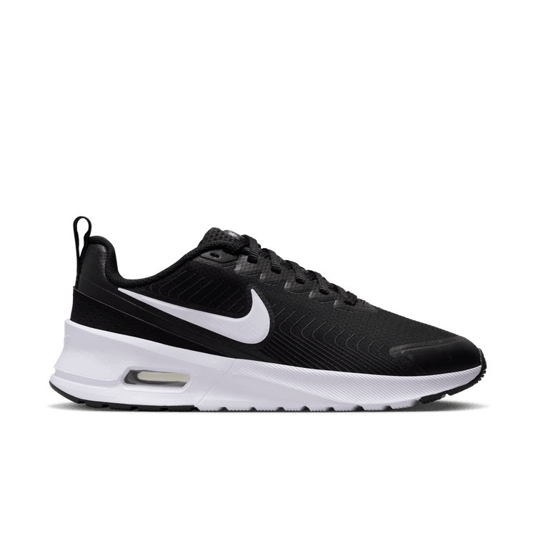 נעלי סניקרס AIR MAX NUAXIS נשים - שחור